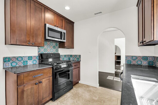 Building Photo - 4654 Merrill Ave