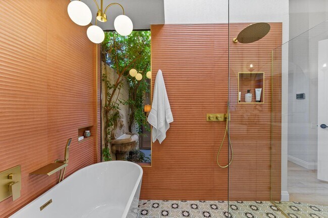 Building Photo - 44350 Michigan Ct