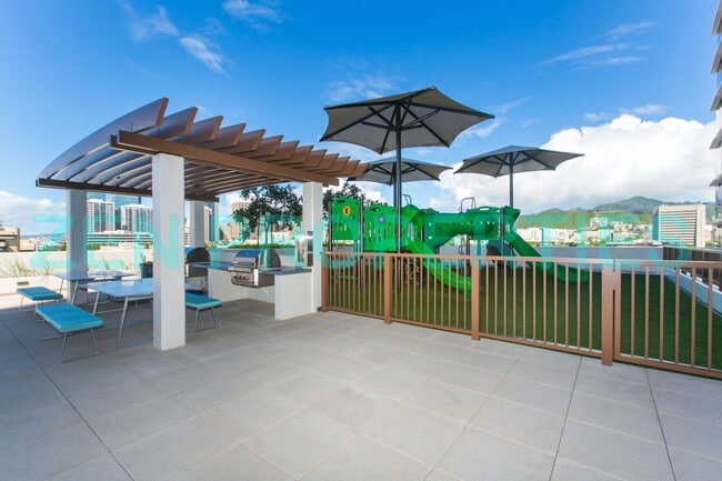 Building Photo - 1 bdrm/1 bath with 1 parking at Keauhou Pl...