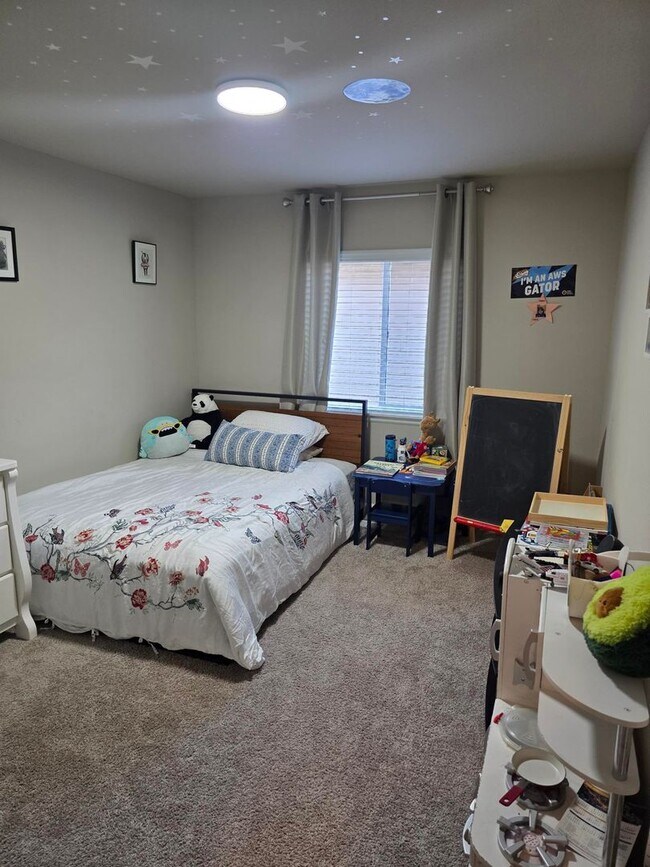 Building Photo - Gig Harbor McCormick Creek Phase 2 - 4 bedroom 3 bathroom 2831 sq ft well maintained home! Avail ...