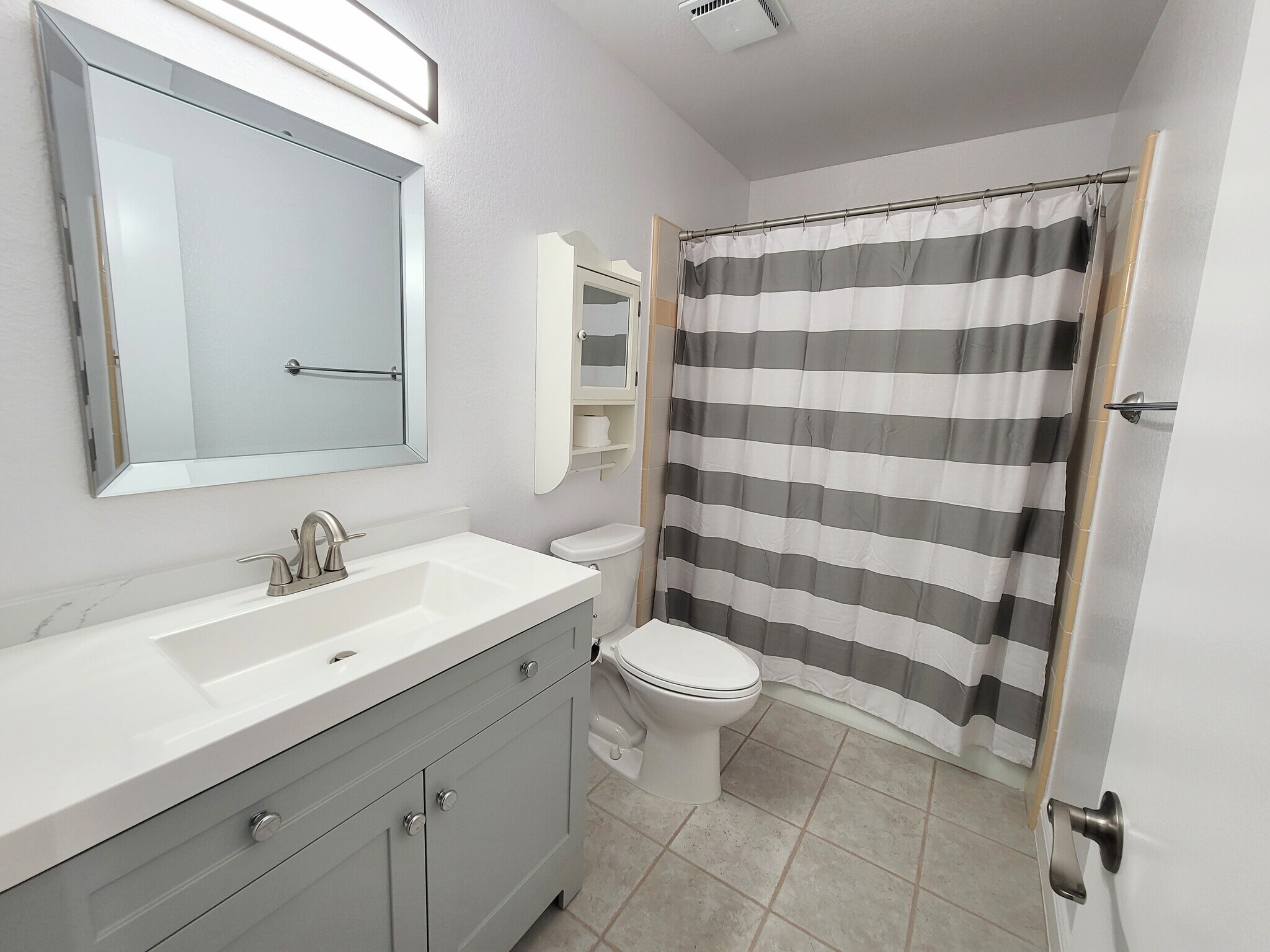 2nd Bathroom - 532 San Marcos Rd