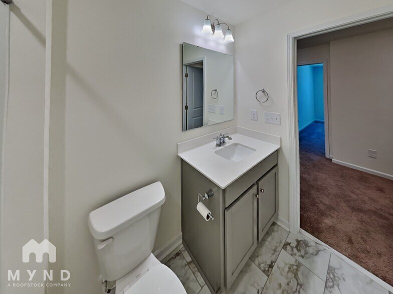 Building Photo - 5213 Maynard Hl Dr