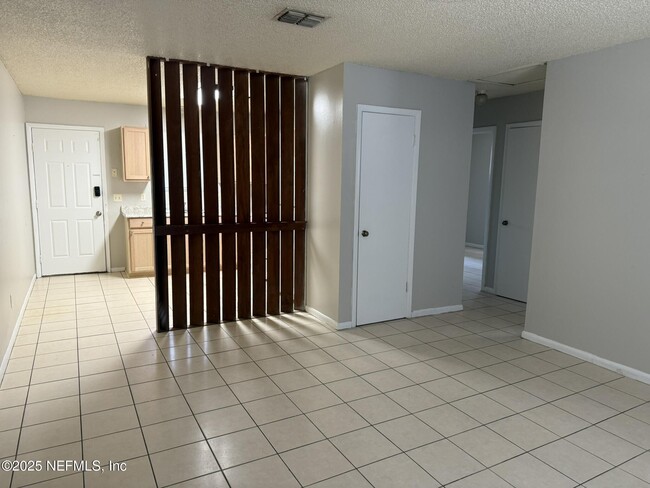 Building Photo - 5351 Westchase Ct