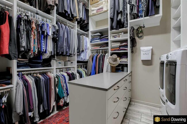 Building Photo - 1308 Jackson St