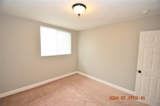 Building Photo - 1301 S Howard Ave