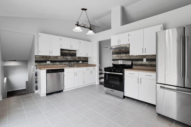 Building Photo - 1683 Ringfield Dr