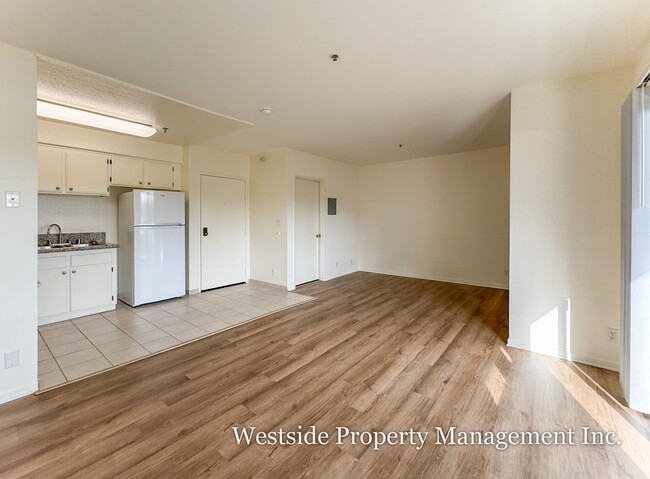 Building Photo - Prime Washington Culver Neighborhood | Stu...