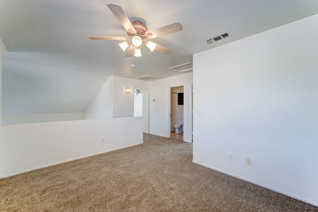 Building Photo - Desirable North Phoenix  Home with 1 Downstairs Bedroom!!!