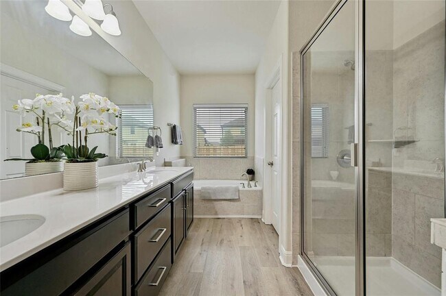 Building Photo - 1917 Gabrielles Way