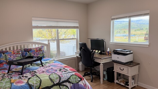 Building Photo - 301 Wintersage