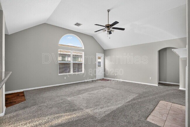 Building Photo - 18506 W Hardy Rd