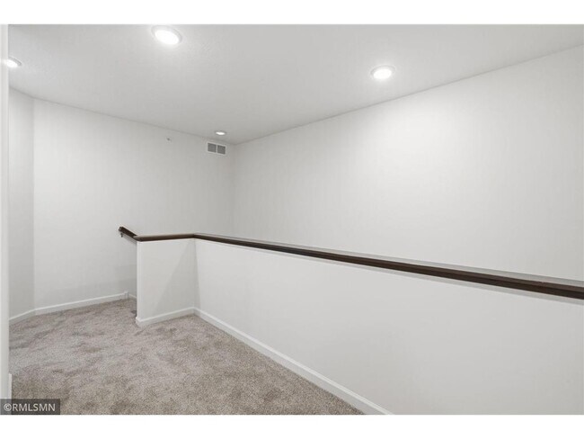 Building Photo - 9669 4th St Ln N