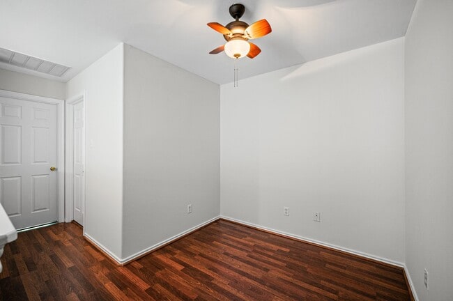 Building Photo - 35 Ledgestone Pl