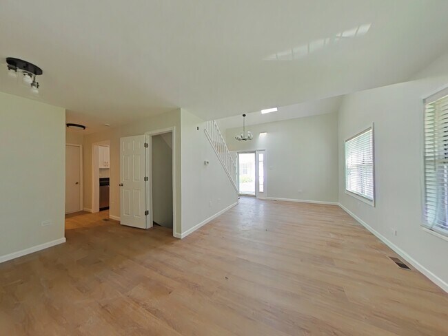 Building Photo - 3519 Princeton Ave
