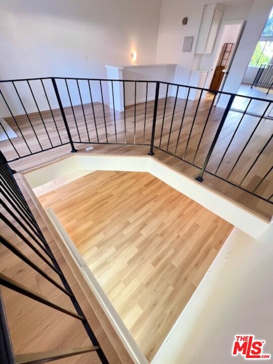 Building Photo - 10926 Bluffside Dr