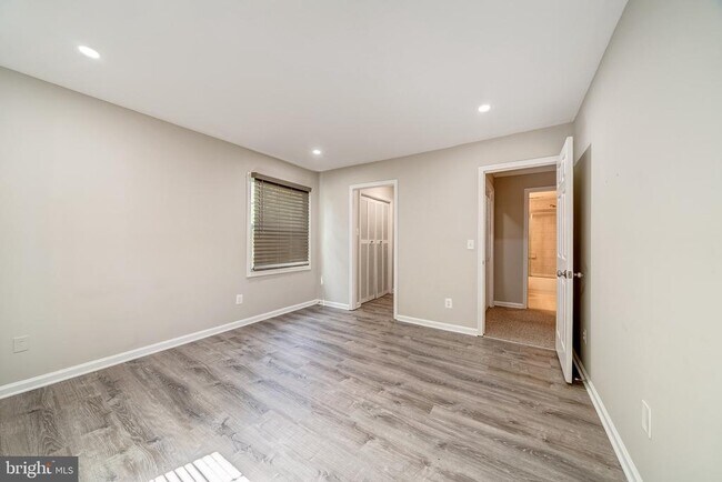 Building Photo - 8318 Kingsgate Rd