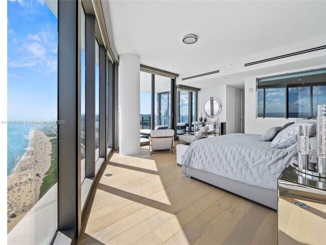 Building Photo - 15701 Collins Ave