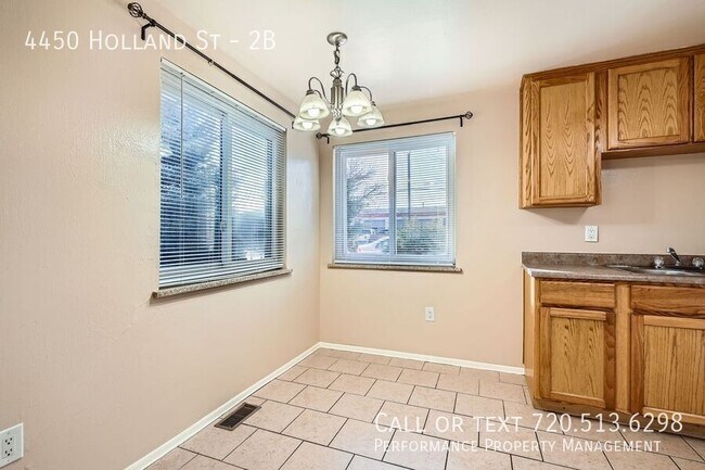 Building Photo - 4450 Holland St