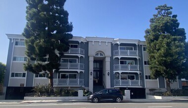 Building Photo - 2 Bedroom Hermosa Beach Condo - Close to E...