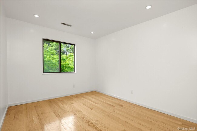 Building Photo - 41 Rambling Brook Rd