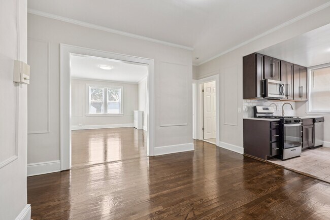 Building Photo - 539 Joralemon Street Apts