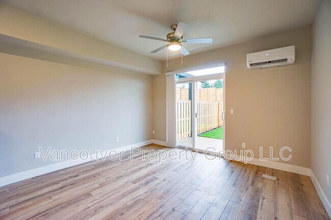 Building Photo - 313 E Caribou Ct