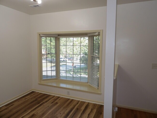Building Photo - 144 Tupelo Trail
