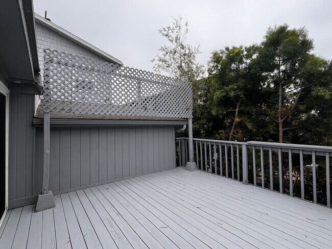 Building Photo - 31863 8th Ave