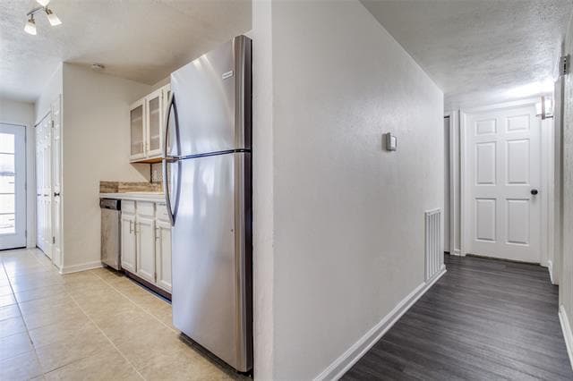 Building Photo - 551 Hightrail Dr