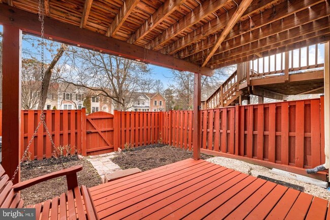 Building Photo - 43861 Laburnum Square