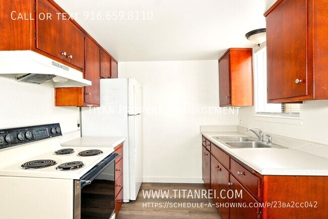 Building Photo - 4400 Greenholme Dr