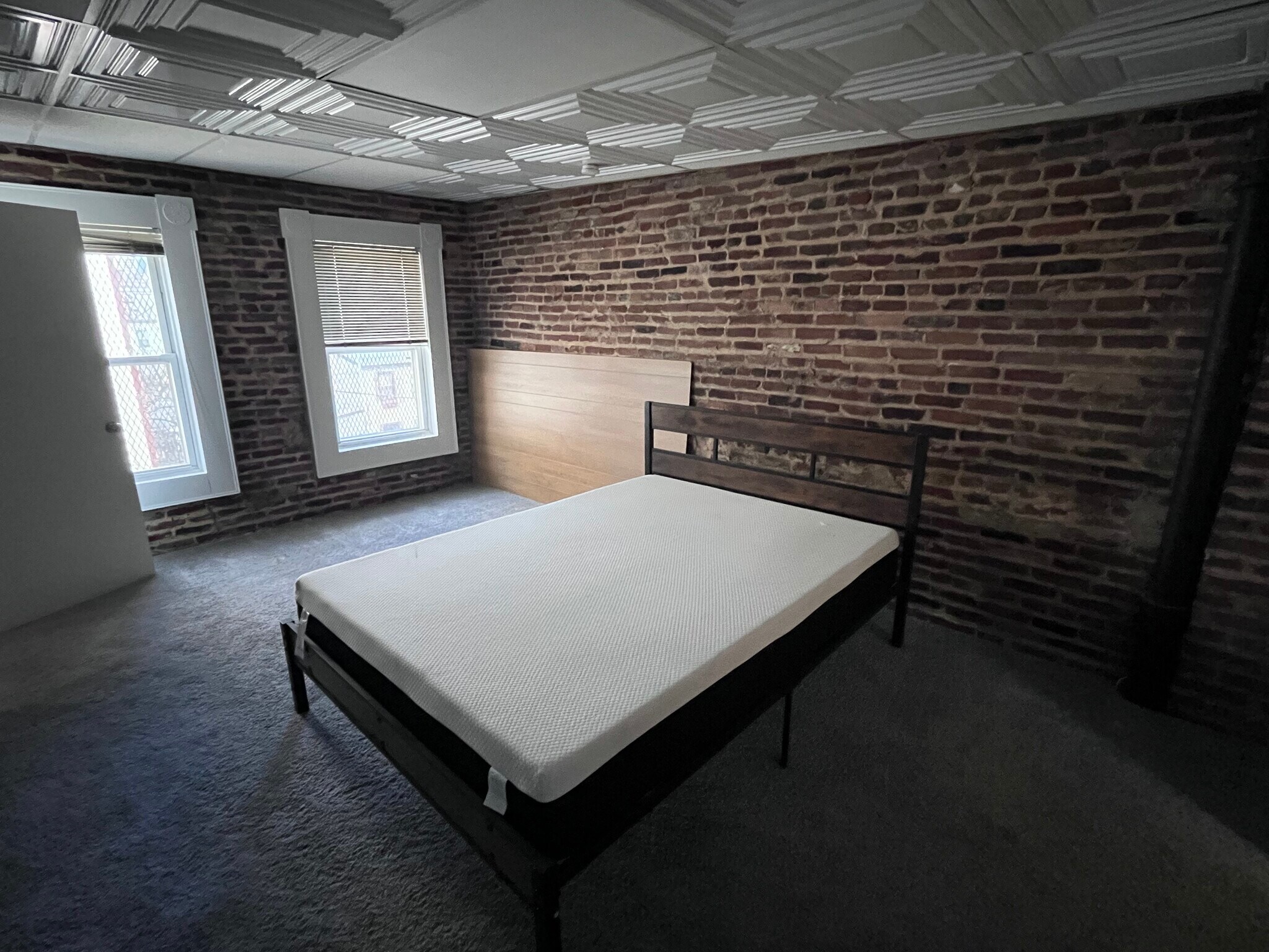 Lots of Natural Light with Window Blinds - 409 S Spring St