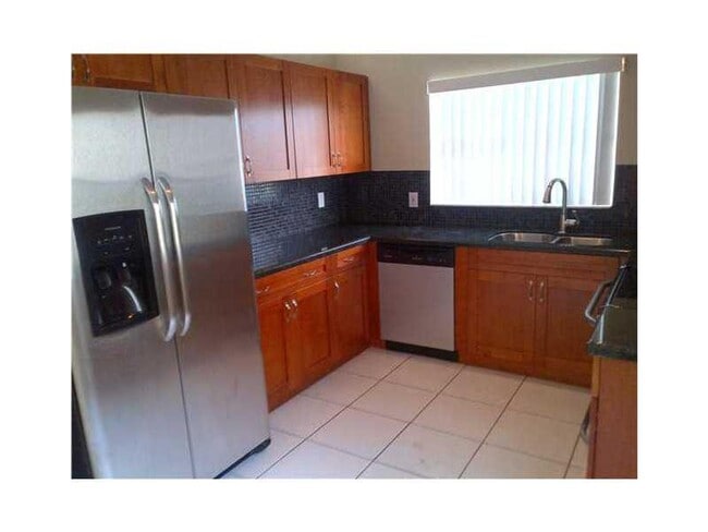 Primary Photo - 1051 Briar Ridge Rd