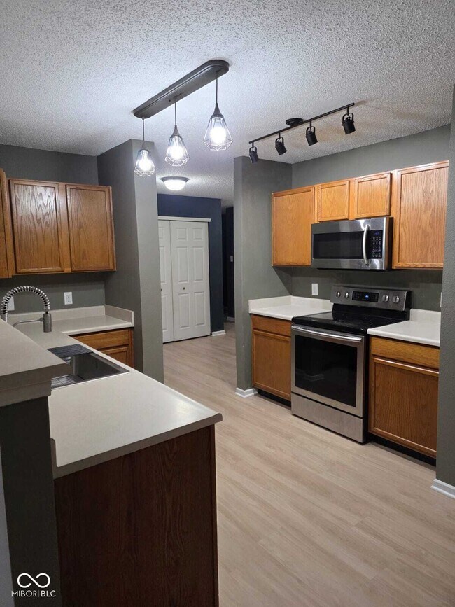 Building Photo - 14283 Refreshing Garden Ln