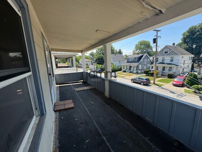 Building Photo - 3300 Altoona Rd