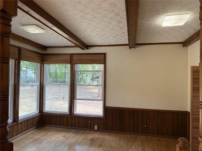 Building Photo - 361 Buck Ct