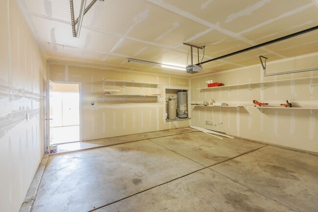 Building Photo - Beautiful Two Story House