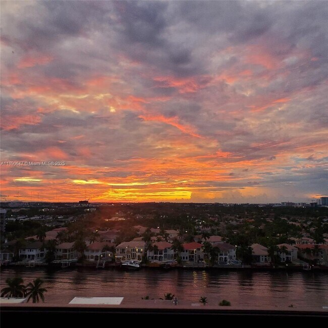 Building Photo - 2401 S Ocean Dr