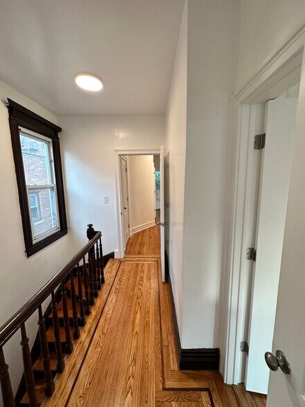 Building Photo - 3280 Perry Ave