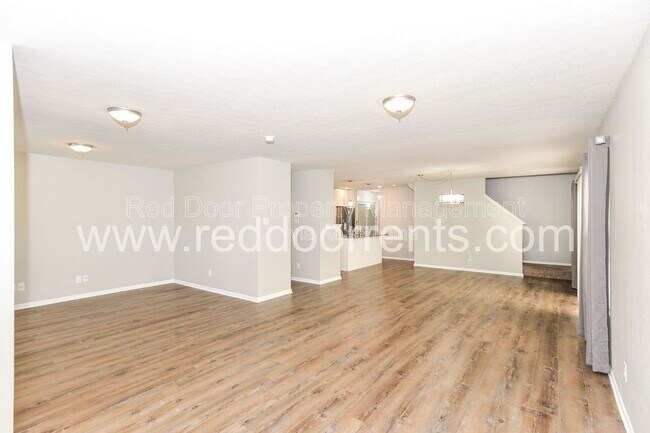 Building Photo - 15445 Border Dr