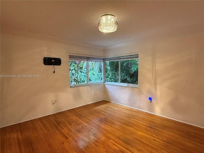 Building Photo - 1428 Ortega Ave