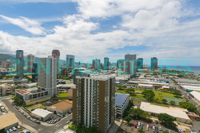 Building Photo - 1 bdrm/1 bath with 1 parking at Keauhou Pl...