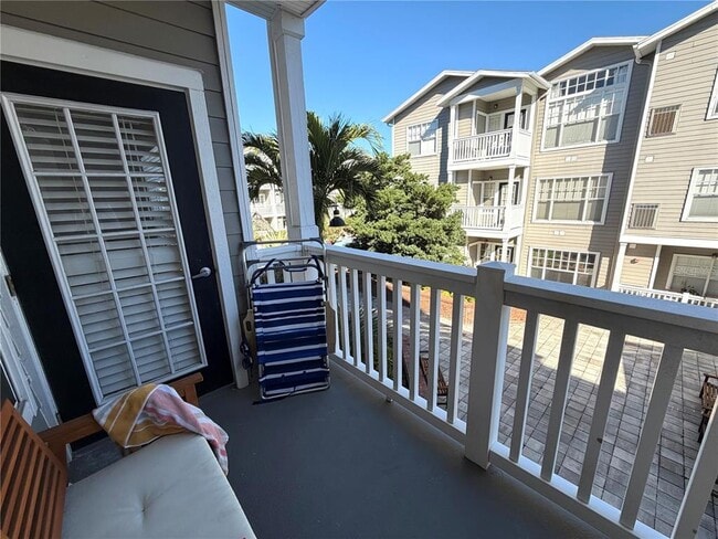 Building Photo - 800 S Dakota Ave