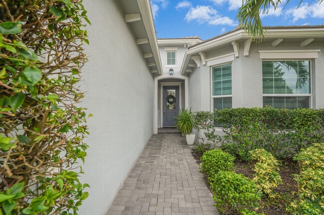 Building Photo - 16074 Whippoorwill Cir