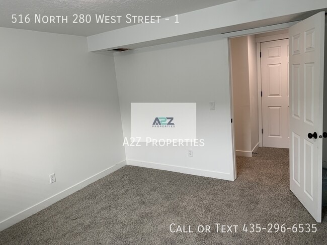 Building Photo - 516 N 280 W St