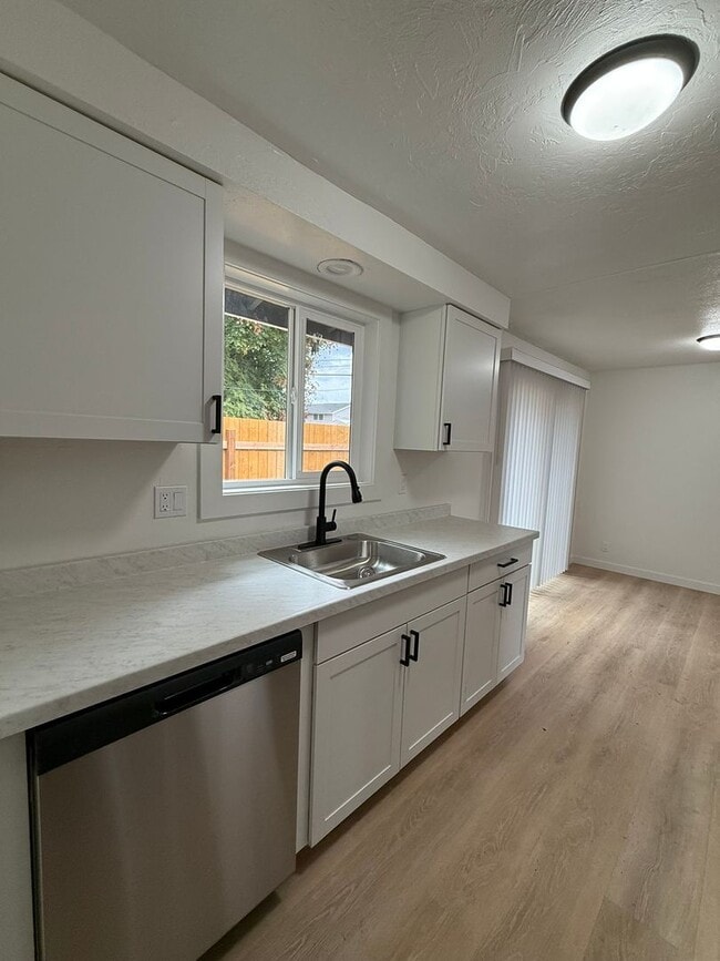 Building Photo - 4012so