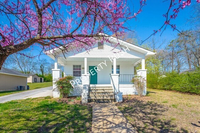 Building Photo - 420 Hedgewood Dr