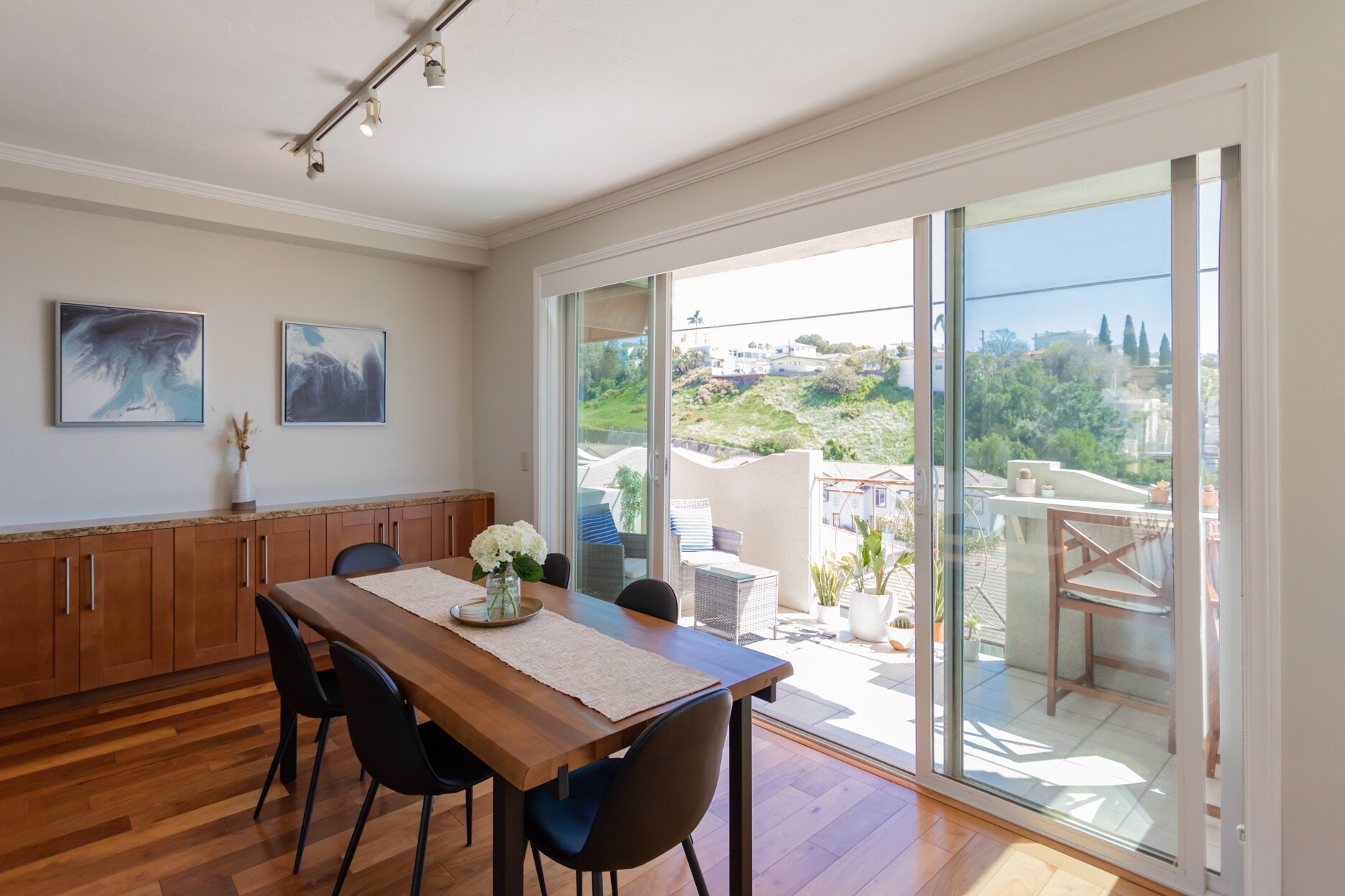 Building Photo - 3217 Columbia St