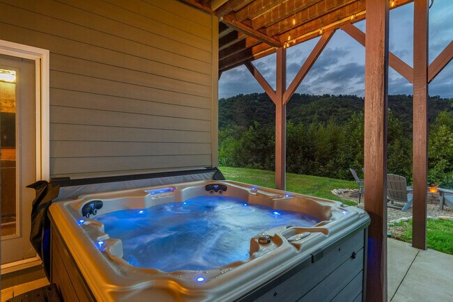 Building Photo - 629 Cherry Hill Dr