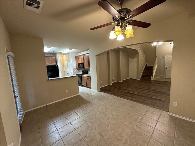 Building Photo - 10214 Maydelle Dr